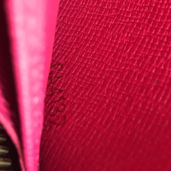 🦋MULTICOLOR🦋 Zippy Pink louis vuitton wallet - Picture 4 of 8